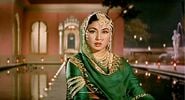 Meena Kumari pakeezah03.jpg