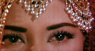 Meena Kumari pakeezah07.jpg