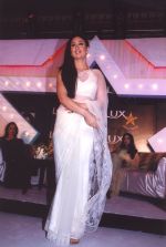 Kareena Kapoor still5~174.jpg