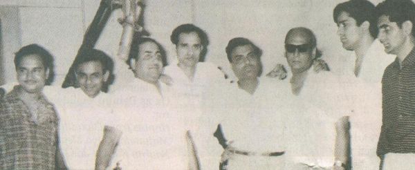 Shashi kapoor with Anand Bakshi, Kalyanji-Anandji, Mohd Rafi