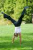 Cameron Diaz doing a handstand after a meal on a movie set-9.jpg