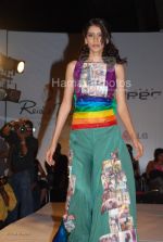 at Ranjeet's daughter Divyanka's fashion show in Vie Lounge on March 10th 2008 at Ranjeet_s daughter Divyanka_s fashion show in Vie Lounge on March 10th 2008(78).jpg