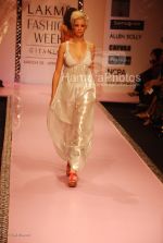 at Manish Malhotra Show in LIFW on 29th 2008 at Manish Malhotra Show in LIFW on 29th 2008(53).jpg