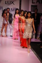 at Manish Malhotra Show in LIFW on 29th 2008 at Manish Malhotra Show in LIFW on 29th 2008(62).jpg
