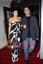 Shauna with Ashish Raheja at IMG BASH in Taj President on April 7th 2008 Shauna with Ashish Raheja at IMG BASH in Taj President on April 7th 2008 (2).jpg