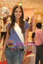 Femina Miss India finalists visit Pantaloon store in Megamall on April 8th 2008 Femina Miss India finalists visit Pantaloon store in Megamall on April 8th 2008 (21).jpg