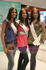 Femina Miss India finalists visit Pantaloon store in Megamall on April 8th 2008 Femina Miss India finalists visit Pantaloon store in Megamall on April 8th 2008 (33).jpg