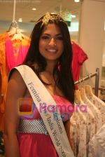 Femina Miss India finalists visit Pantaloon store in Megamall on April 8th 2008 Femina Miss India finalists visit Pantaloon store in Megamall on April 8th 2008 (5).jpg
