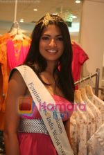 Femina Miss India finalists visit Pantaloon store in Megamall on April 8th 2008 Femina Miss India finalists visit Pantaloon store in Megamall on April 8th 2008 (6).jpg