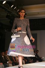 Model walks on the ramp for Archana Kocchar and Vikram Phadnis show at Gitanjali Lifestyle in ITC Parel on April 13th 2008 ~0 Model walks on the ramp for Archana Kocchar and Vikram Phadnis show at Gitanjali Lifestyle in ITC Parel on April 13th 2008 (6)~0.jpg