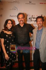 at Archana Kocchar and Vikram Phadnis show at Gitanjali Lifestyle in ITC Parel on April 13th 2008 ~0 at Archana Kocchar and Vikram Phadnis show at Gitanjali Lifestyle in ITC Parel on April 13th 2008 (3)~0.jpg