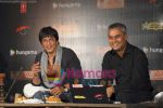 Shahrukh Khan and Neeraj Roy, CEO, Hungama.jpg