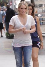 Hilary Duff On The Set Of GOSSIP GIRL in New York City on 26th August 2009 Hilary Duff On The Set Of GOSSIP GIRL in New York City on 26th August 2009 (52).jpg