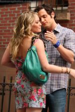 Hilary Duff and Penn Badgley On The Set Of GOSSIP GIRL in New York City on 26th August 2009 Hilary Duff and Penn Badgley On The Set Of GOSSIP GIRL in New York City on 26th August 2009 (10).jpg