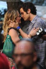 Hilary Duff and Penn Badgley On The Set Of GOSSIP GIRL in New York City on 26th August 2009 Hilary Duff and Penn Badgley On The Set Of GOSSIP GIRL in New York City on 26th August 2009 (25).jpg