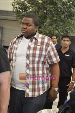 Sean Kingston come to India for a live gig at Hard Rock Cafe and record a song with Indian music director Aadesh Shrivastava on 28th Sept 2010 (52).JPG