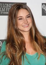 Shailene Woodley attends the 55th Annual Times BFI London Film Festival _The Descendants_ Photocall at Odeon West End, Leicester Square on 20th October 2011 (3).jpg