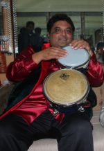 Nitin Shanker at Love You Pancham concert in celebration of Pancham da_s 77th birth anniversary at Shanmukhananda hall, Sion._576e618a9d910.JPG