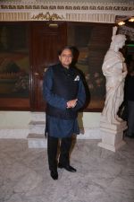 shashi tharoor at the Crossword Book Awards in Royal Opera House, Mumbai on 21st Dec 2018 (24)_5c1de80118768.JPG