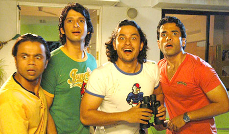 Tusshar Kapoor, Kunal Khemu, Rajpal Yadav and Sharman Joshi in Dhol