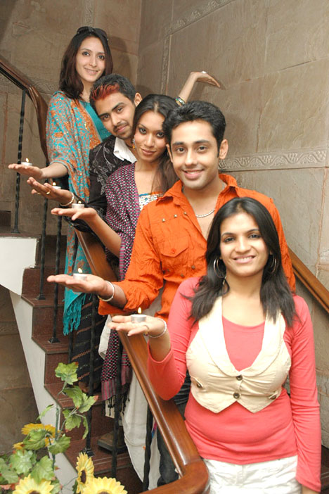 (up to down)- Arpita Mukherjee, Vishal Kothari, Kavita Soni, Sandeep Batraa, Meenal Jain