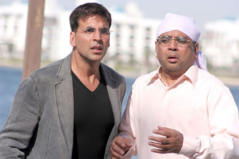 Akshay Kumar and Paresh Rawal in Welcome