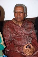 Ghulam Mustafa Khan at fund raise event for poor musicians at the Nehru Centre on March 7th, 2008.jpg