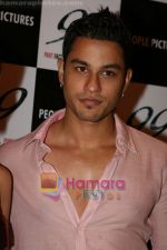 Kunal Khemu at the press conference of the movie 99 at Shatranj, Mumbai on 1st September 2008 (2).jpg
