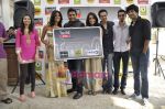 R Madhavan, Shraddha Kapoor, Siddharth Kher, Dhruv Ganesh, Vaibhav Talwar at the Launch of Timeout Lifestyle card in Olive, Mumbai on 2nd March 2010 (9).JPG
