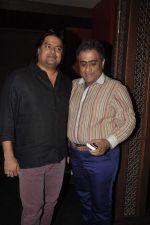  Kunal Ganjawala, Clinton Cerejo at Music Launch of Huff Its Too Much in Bandra, Mumbai on 9th Oct 2013 (52).JPG