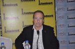 Peter James at Landmark book launch in Andheri, Mumbai on 14th Nov 2013 (11)_5285926896deb.JPG