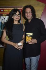 Niharika Singh & Anil George at Miss Lovely film screening in Fun, Mumbai on 18th Jan 2014_52db74acc2e6d.JPG
