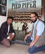 Rajpal Yadav and Vivek Budakoti 1 at a promotional event of their film Pied Piper_52e1f2be5a74f.jpg