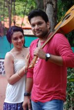 Ankit Saraswat with Anchal Singh at the shooting of Hai Tu in Madh Island on 4th Aug 2014 (37)_53e1cc562f0b6.JPG