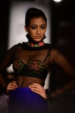Model walk the ramp for Neha Agarwal at LFW 2014 Day 6 on 24th Aug 2014 (23)_53fc9260200be.JPG