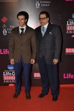 Girish Taurani, Ramesh Taurani at Life Ok Screen Awards red carpet in Mumbai on 14th Jan 2015(443)_54b7d26302abc.JPG