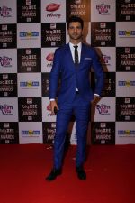 Vivek Dahiya At Red Carpet Of Big Zee Entertainment Awards 2017 on 29th July 2017 (106)_597d90fcd4661.JPG