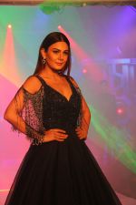 Aanchal Kumar walk the ramp during the Exhibit Tech Fashion tour in jw marriott juhu on 18th Oct 2018 (101)_5bc98ad278735.jpg