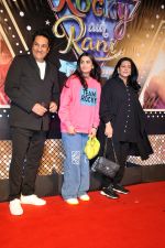 Anju Bhavnani, Jagjit Singh Bhavnani, Ritika Bhavnani at the Premiere of Rocky Aur Rani Kii Prem Kahaani at PVR Juhu on 25 July 2023 (90)_64c008618e525.JPG