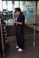 Mandira Bedi Spotted At Airport Departure on 25th August 2023 (19)_64e855cb2f786.JPG