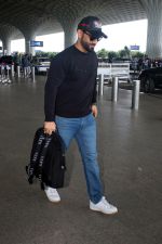 Rahul Vaidya Spotted At Airport Departure on 16th Sept 2023 (12)_6506b698c8d37.JPG