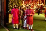 Amit Thackeray, Raj Thackeray, Sharmila Thackeray, Urvashi Thackeray at Ambani House Antilia for Ganpati Darshan on 19th Sept 2023 (3)_650acf764b59a.jpeg